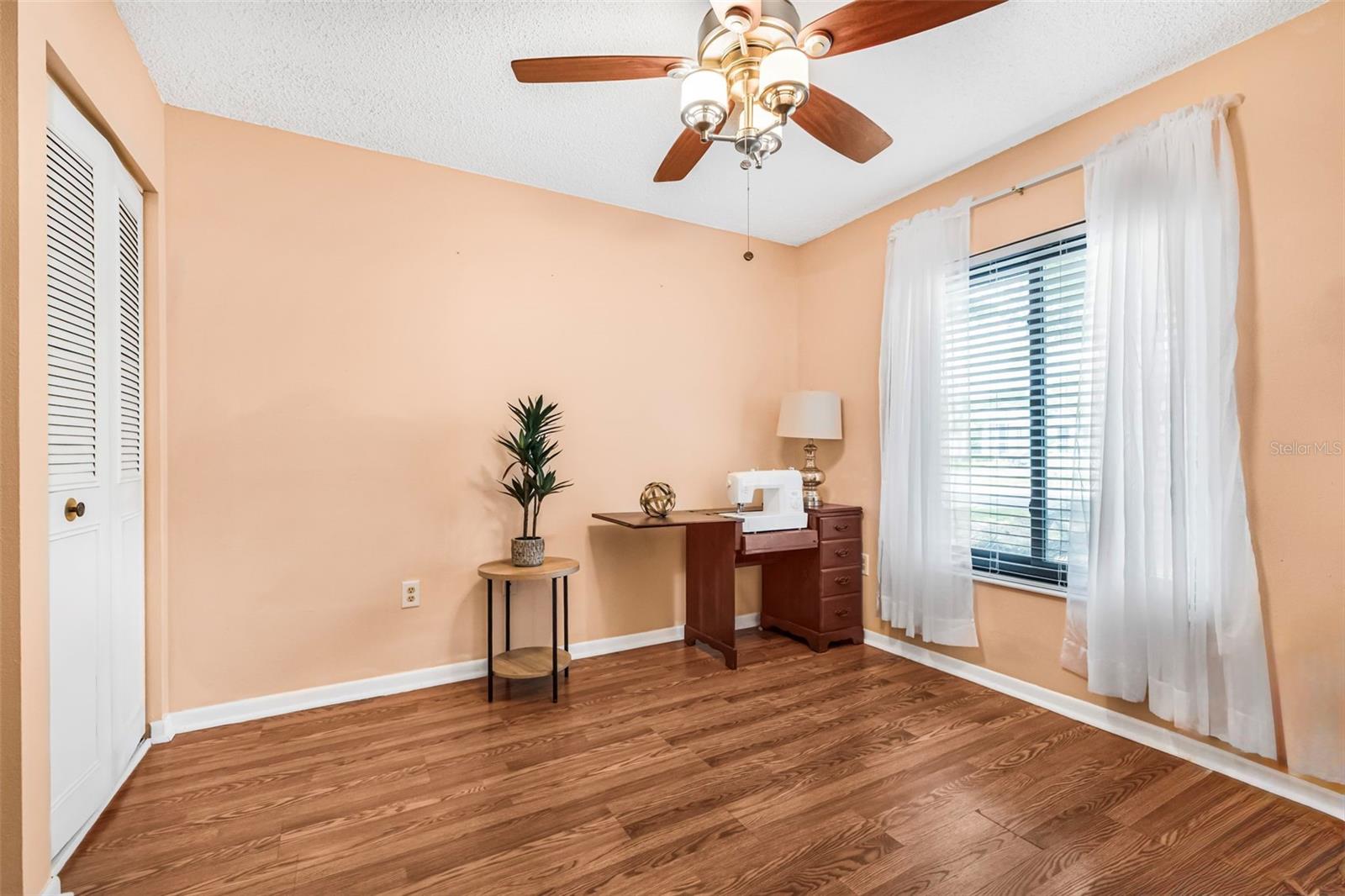 Image 15 of 33 For 1281 Pine Ridge Circle E H1
