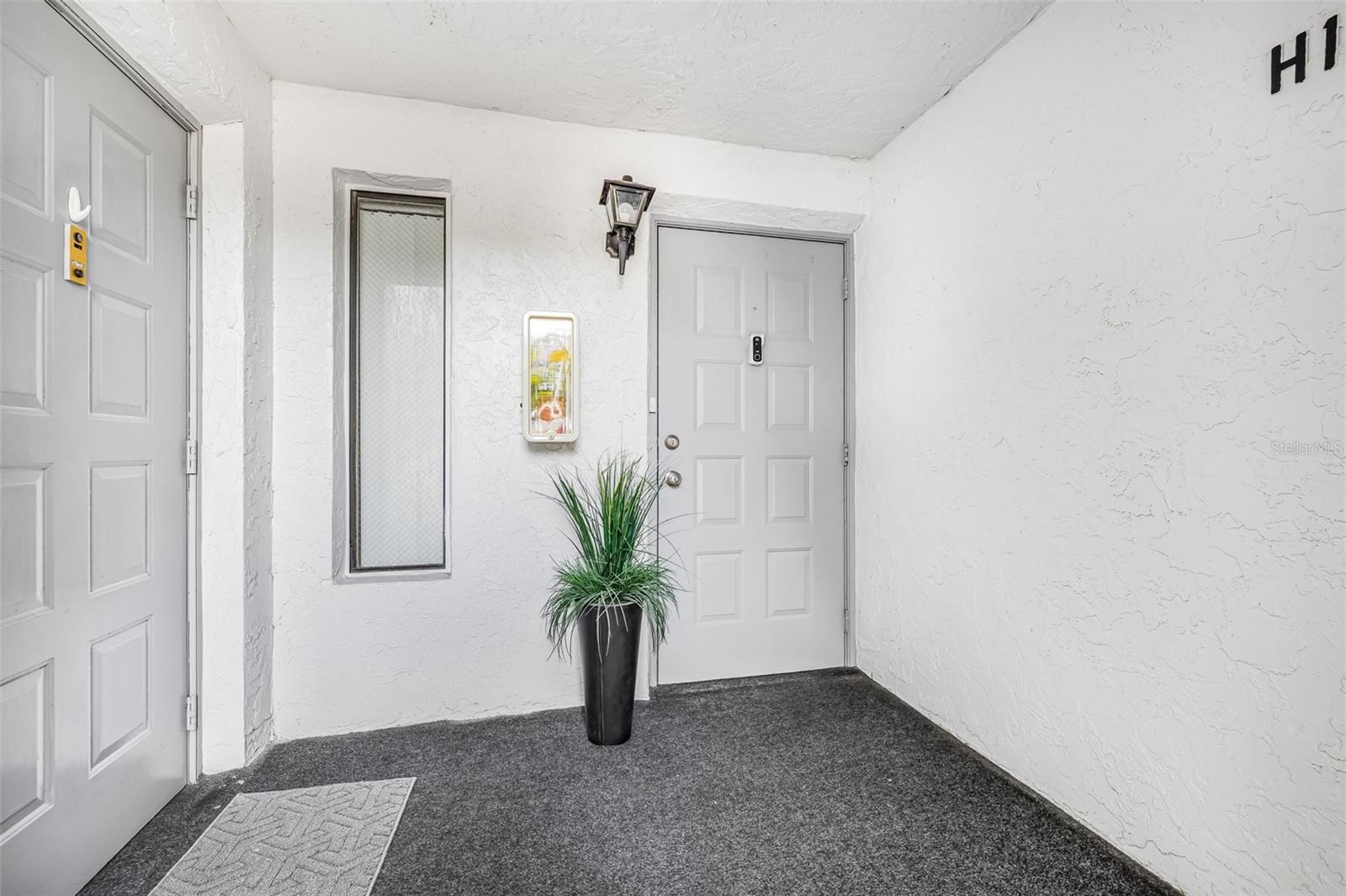 Image 4 of 33 For 1281 Pine Ridge Circle E H1