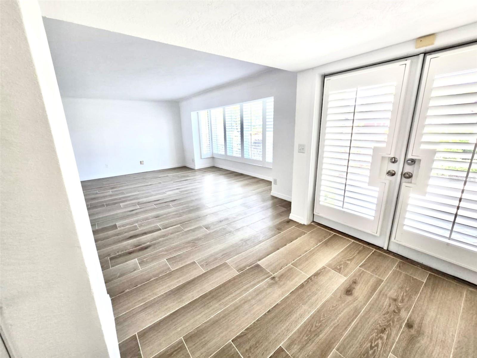 Image 18 of 24 For 502 Palm Drive