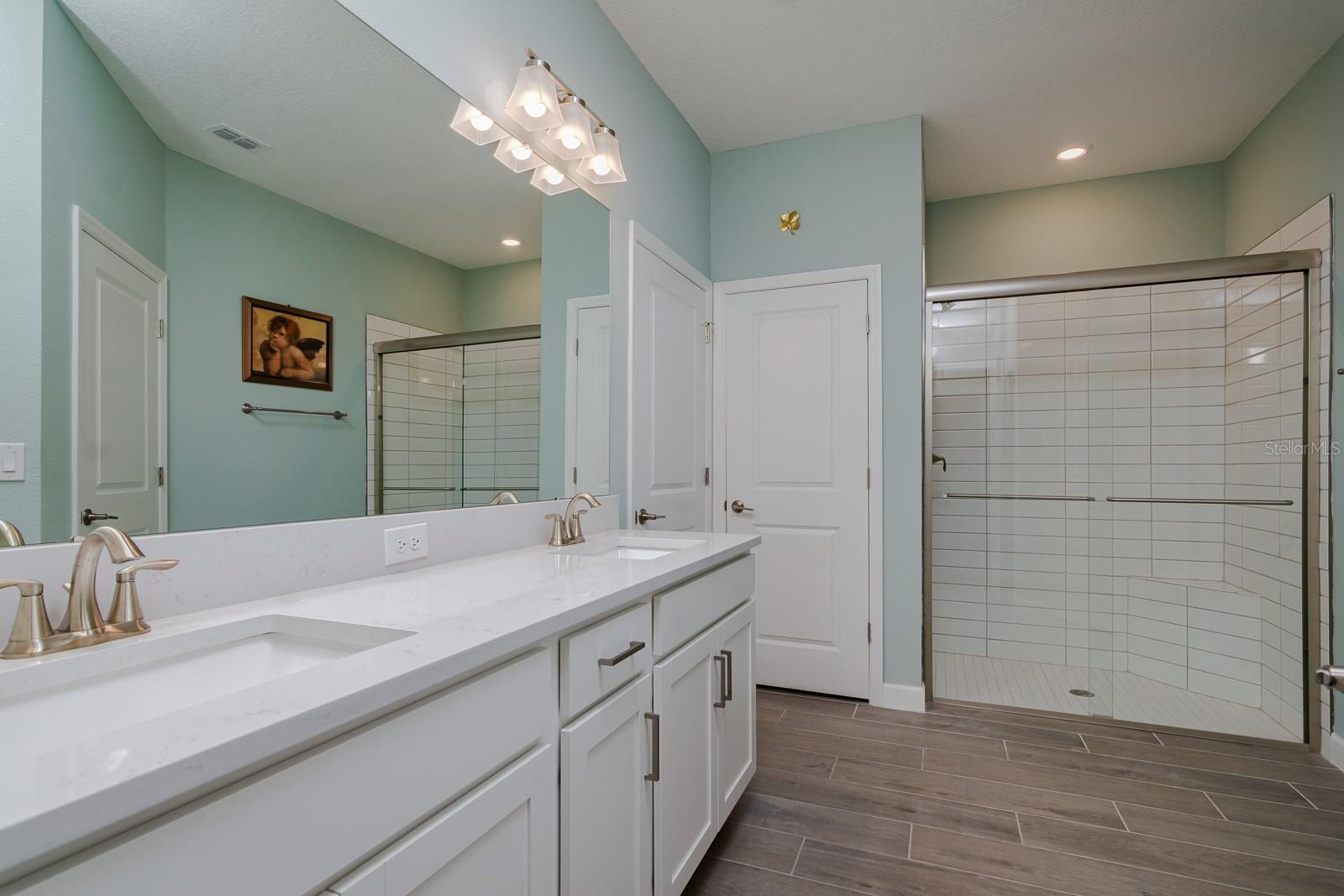 Image 35 of 44 For 16819 Shell Bay Drive