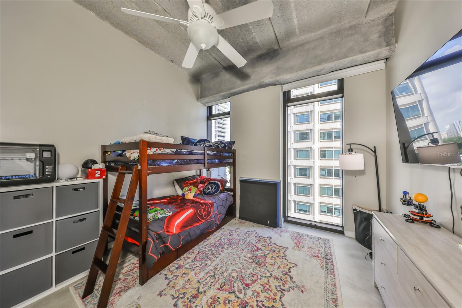 Image 27 of 36 For 175 2nd Street S 901