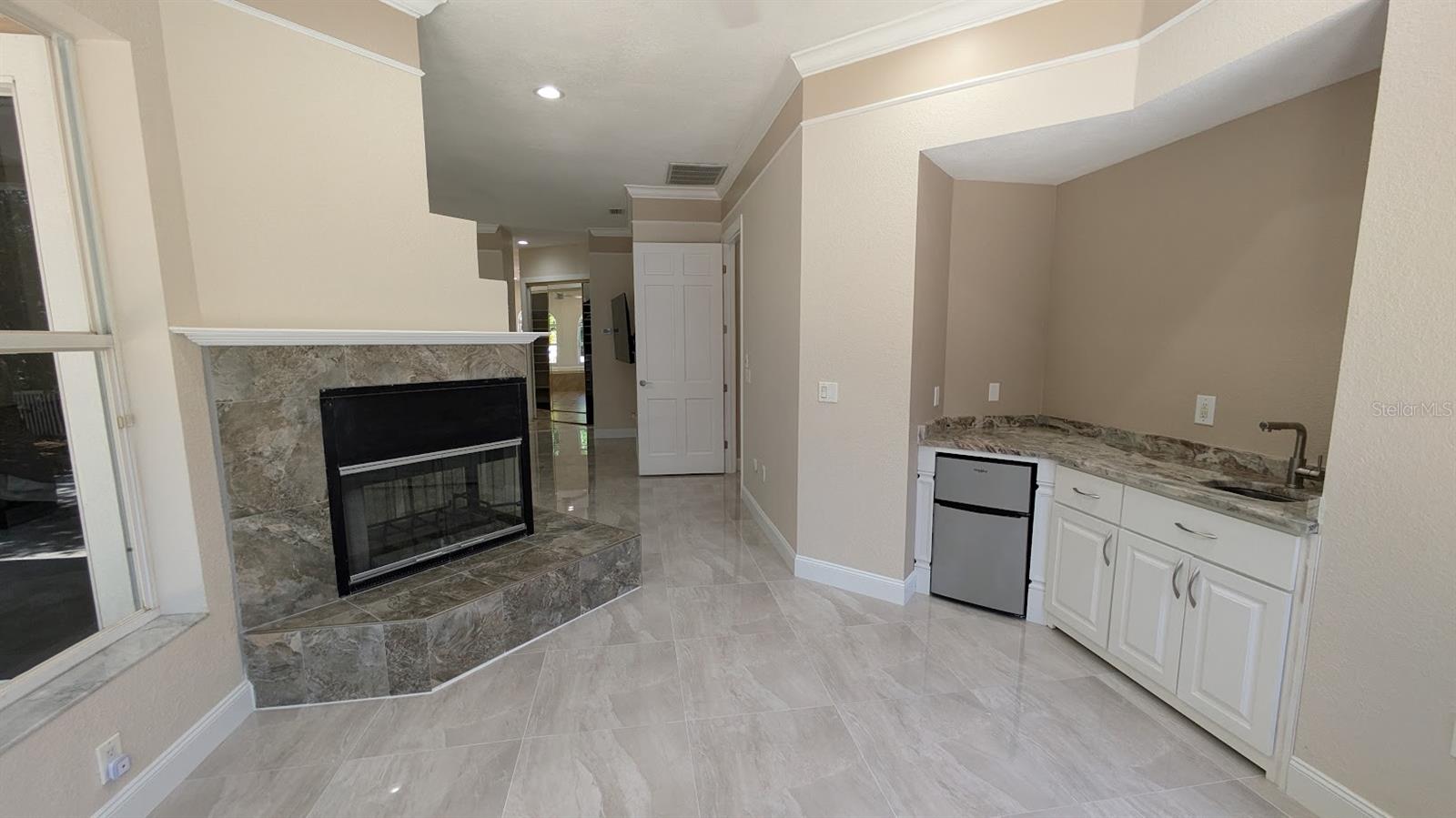 Image 24 of 79 For 4872 Silverthorne Court