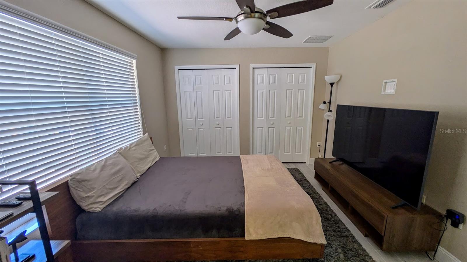 Image 32 of 79 For 4872 Silverthorne Court