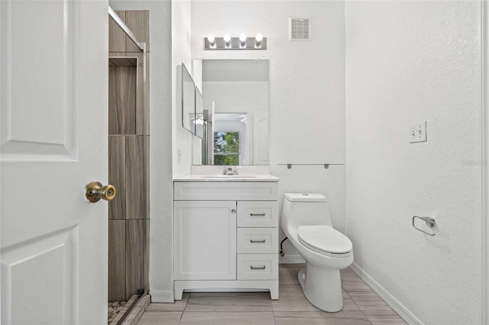Image 26 of 45 For 5513 Legacy Crescent Place 303