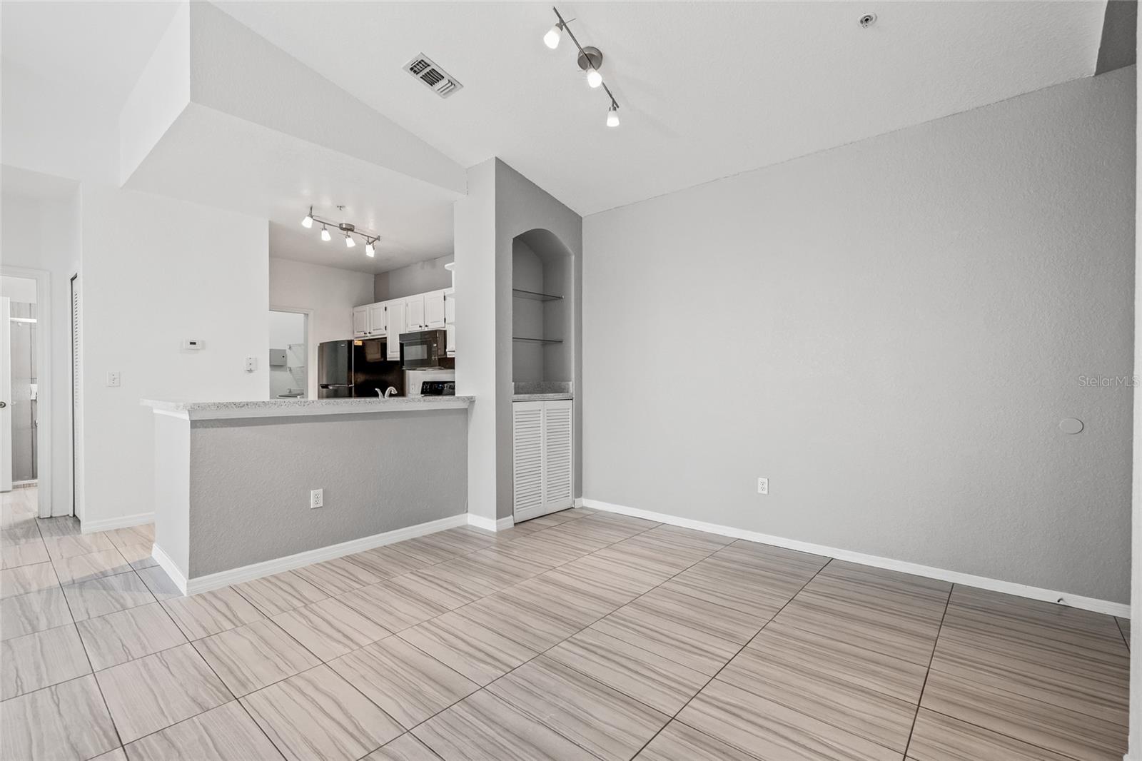 Image 7 of 45 For 5513 Legacy Crescent Place 303