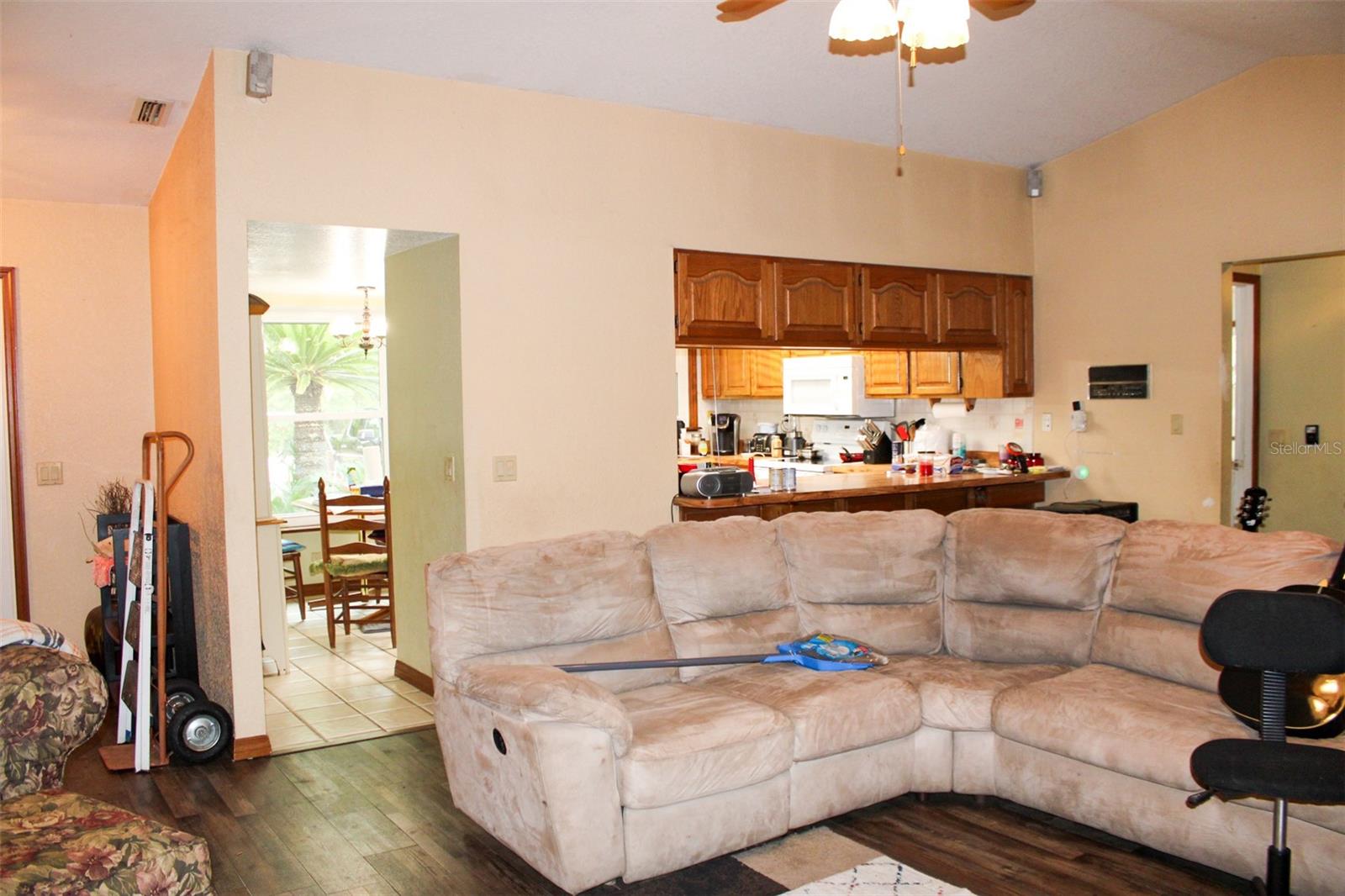 Listing photo id 9 for 16536 Caldwell Lane
