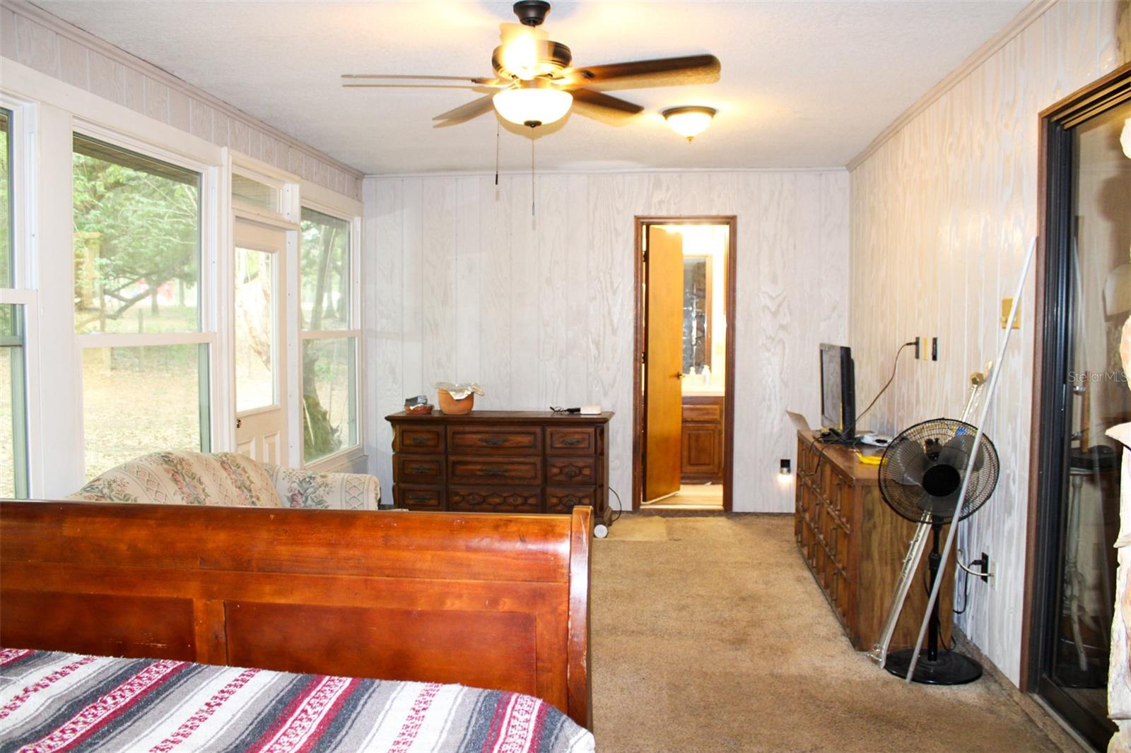 Listing photo id 20 for 16536 Caldwell Lane