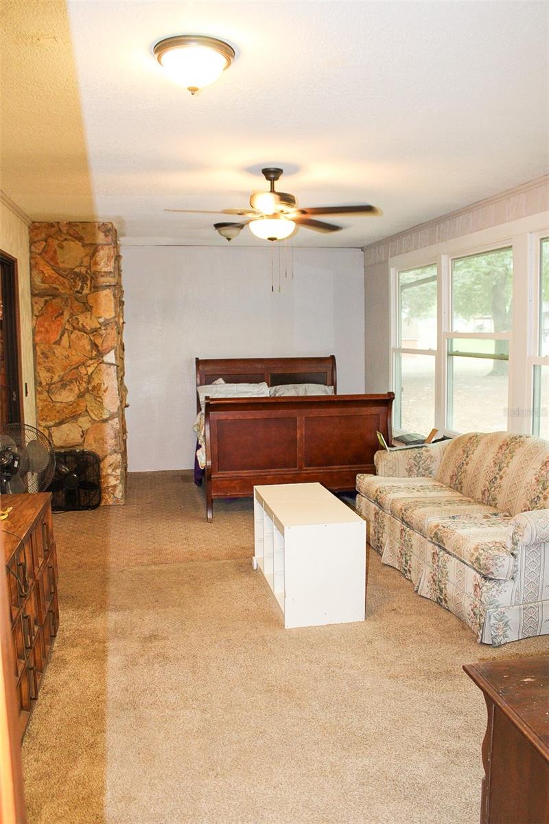 Listing photo id 24 for 16536 Caldwell Lane