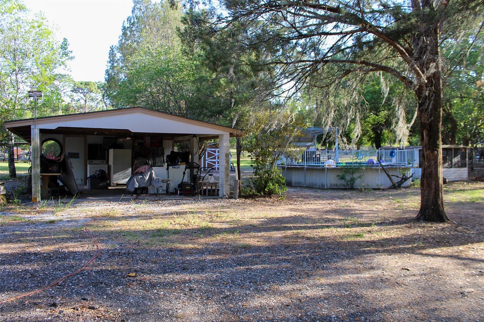 Listing photo id 37 for 16536 Caldwell Lane