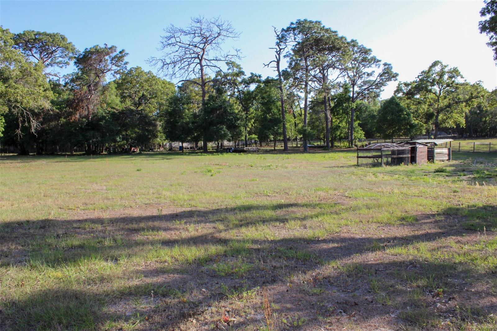 Listing photo id 42 for 16536 Caldwell Lane