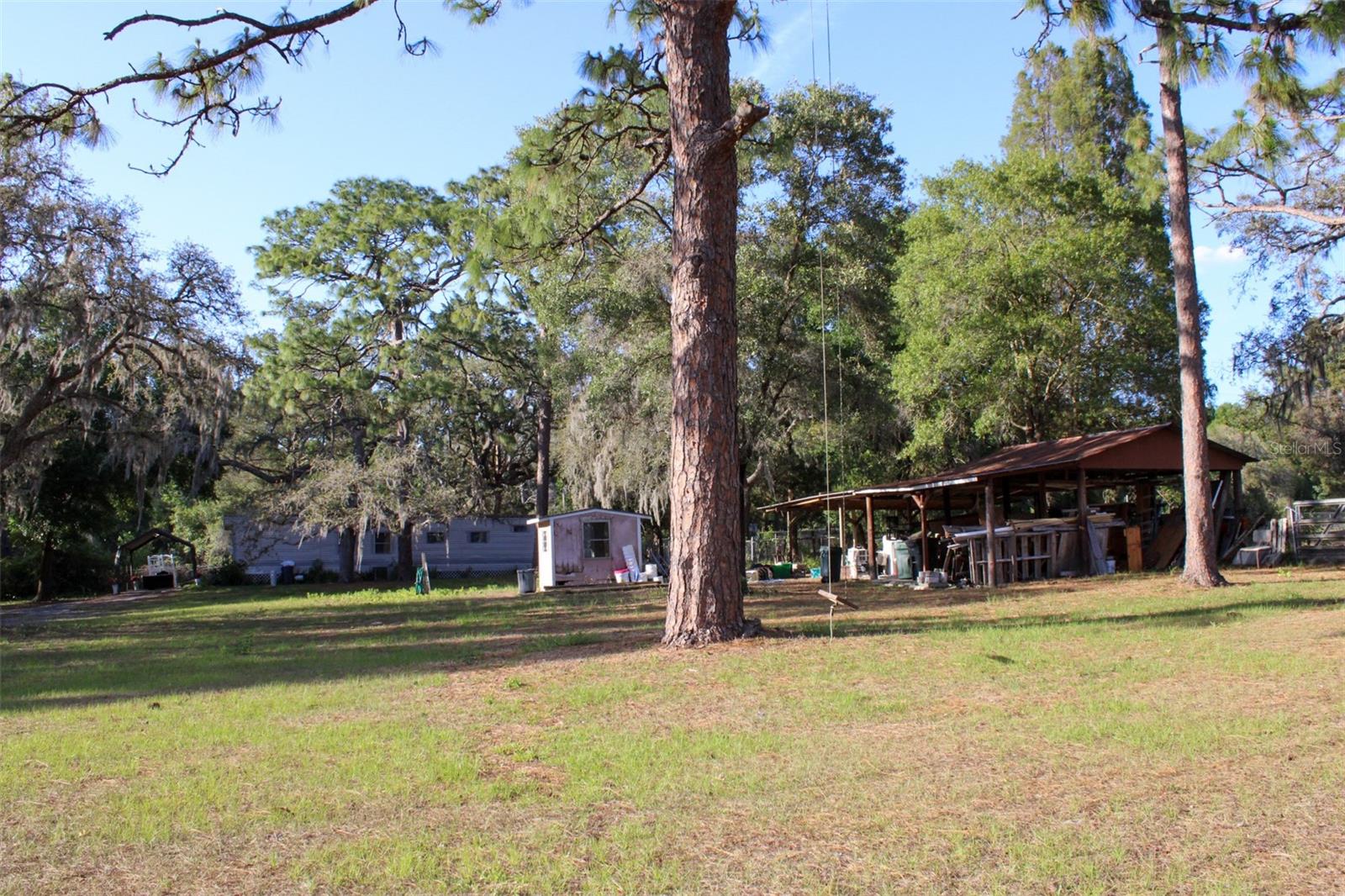 Listing photo id 43 for 16536 Caldwell Lane
