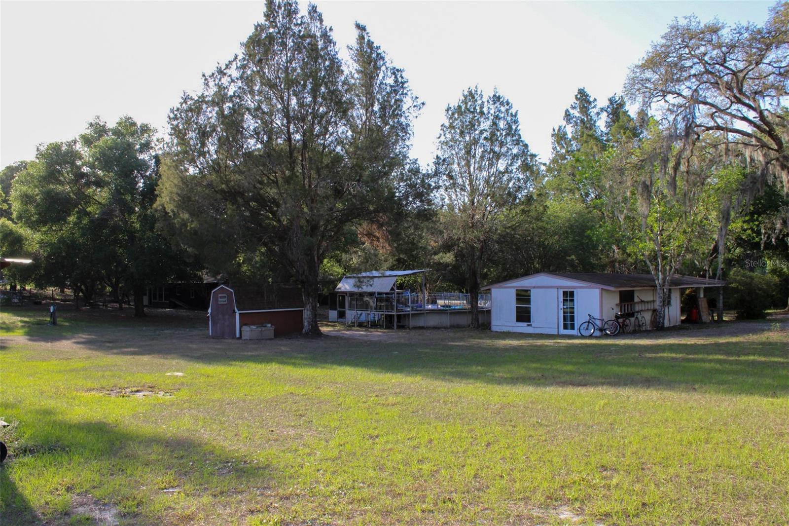 Listing photo id 45 for 16536 Caldwell Lane