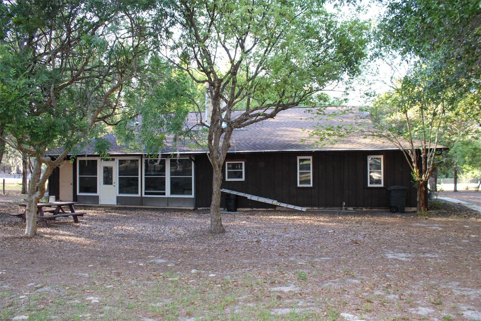 Listing photo id 57 for 16536 Caldwell Lane