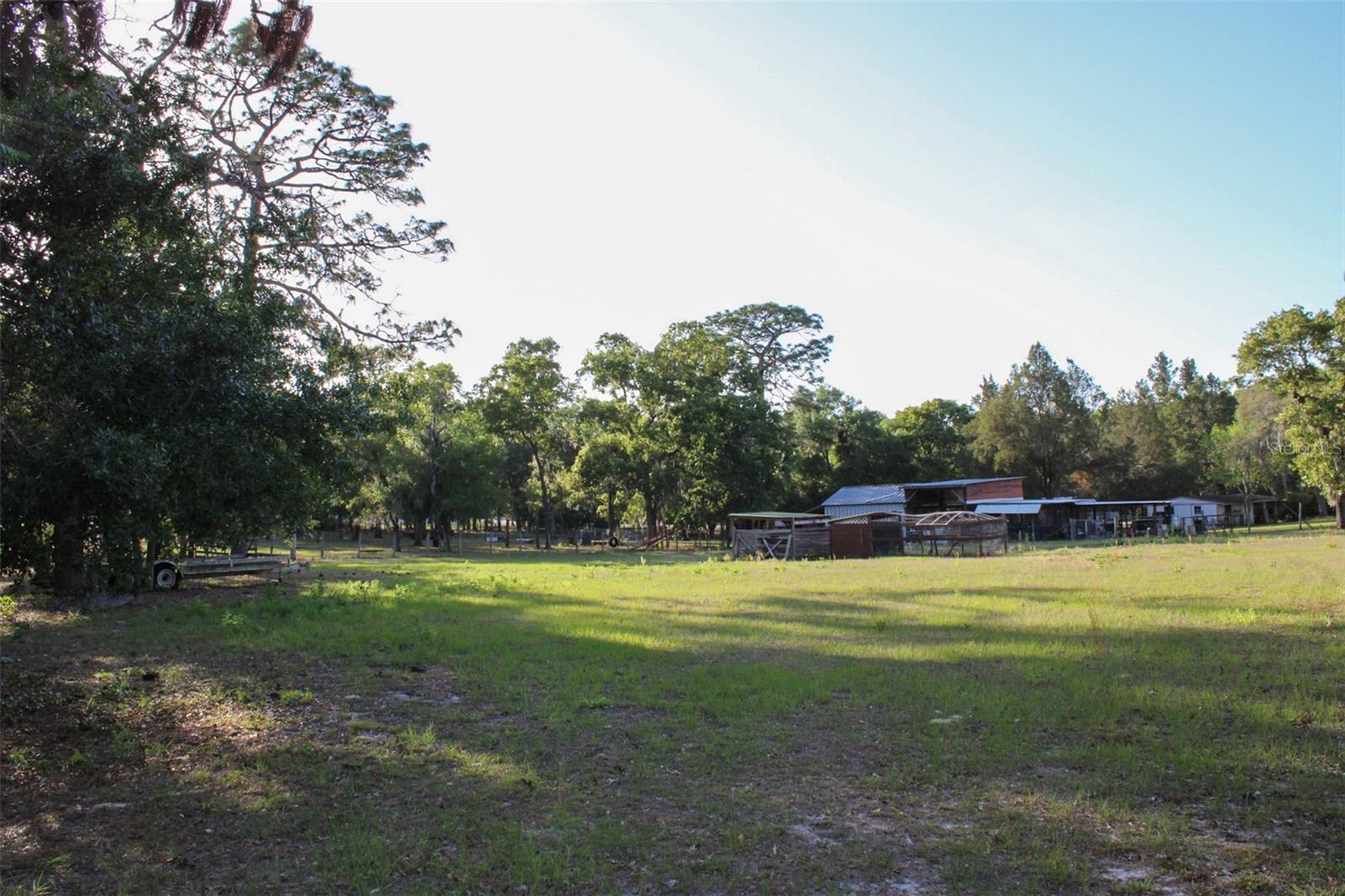 Listing photo id 64 for 16536 Caldwell Lane