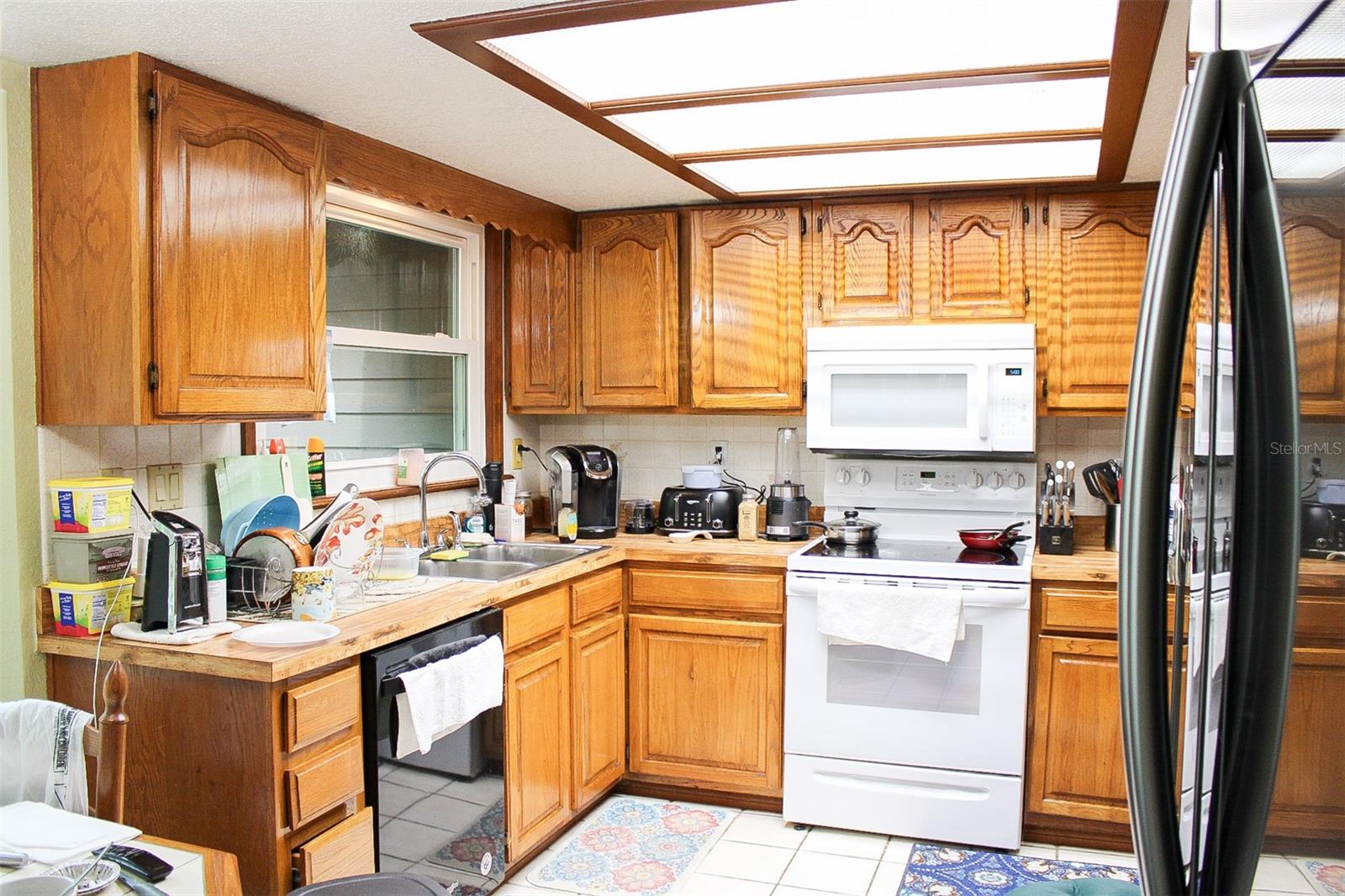 Listing photo id 5 for 16536 Caldwell Lane