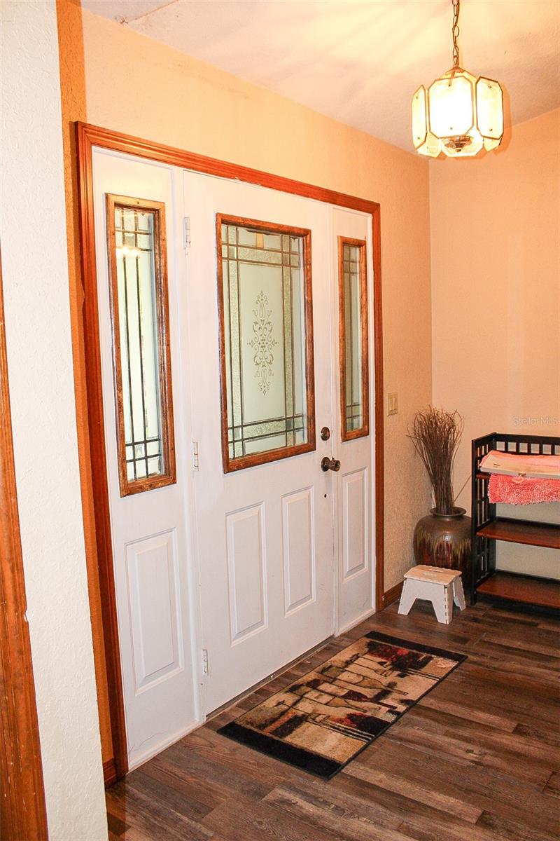 Listing photo id 7 for 16536 Caldwell Lane