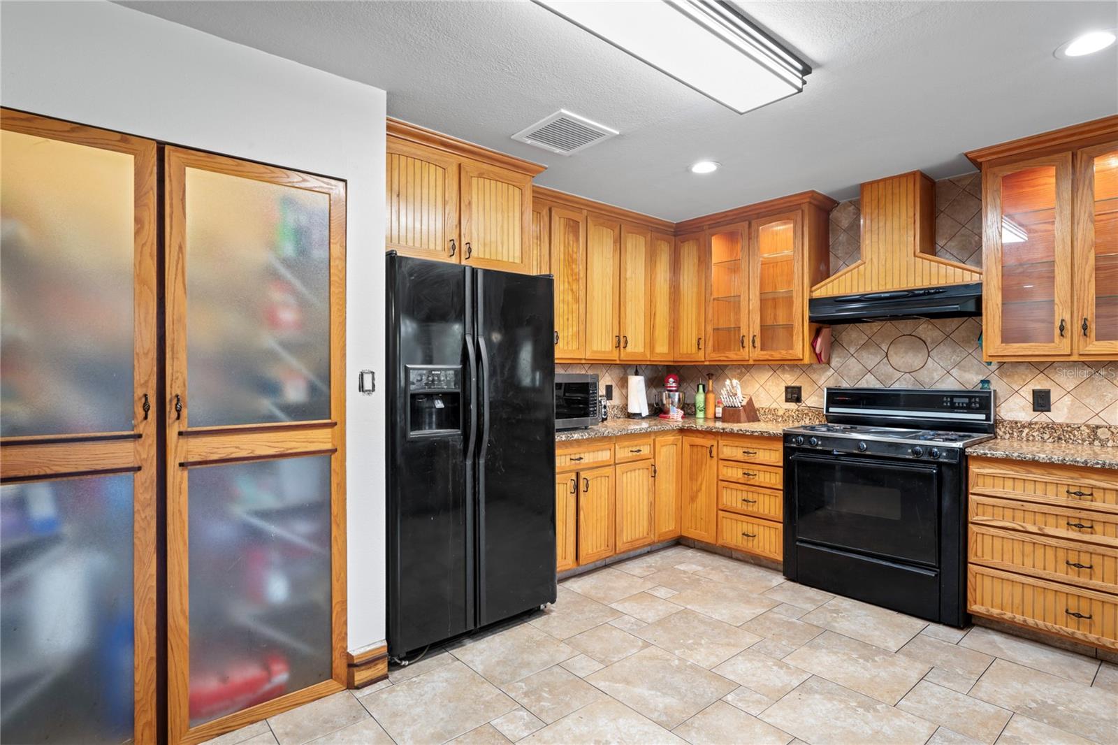 Image 14 of 62 For 39427 Comstock Lane