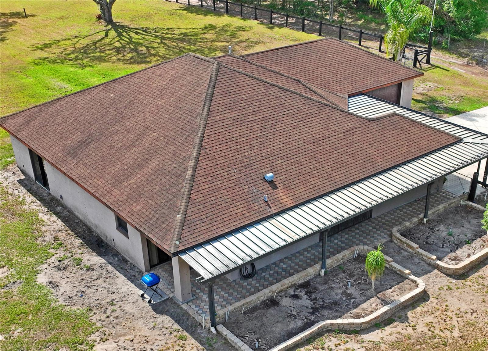 Image 34 of 62 For 39427 Comstock Lane