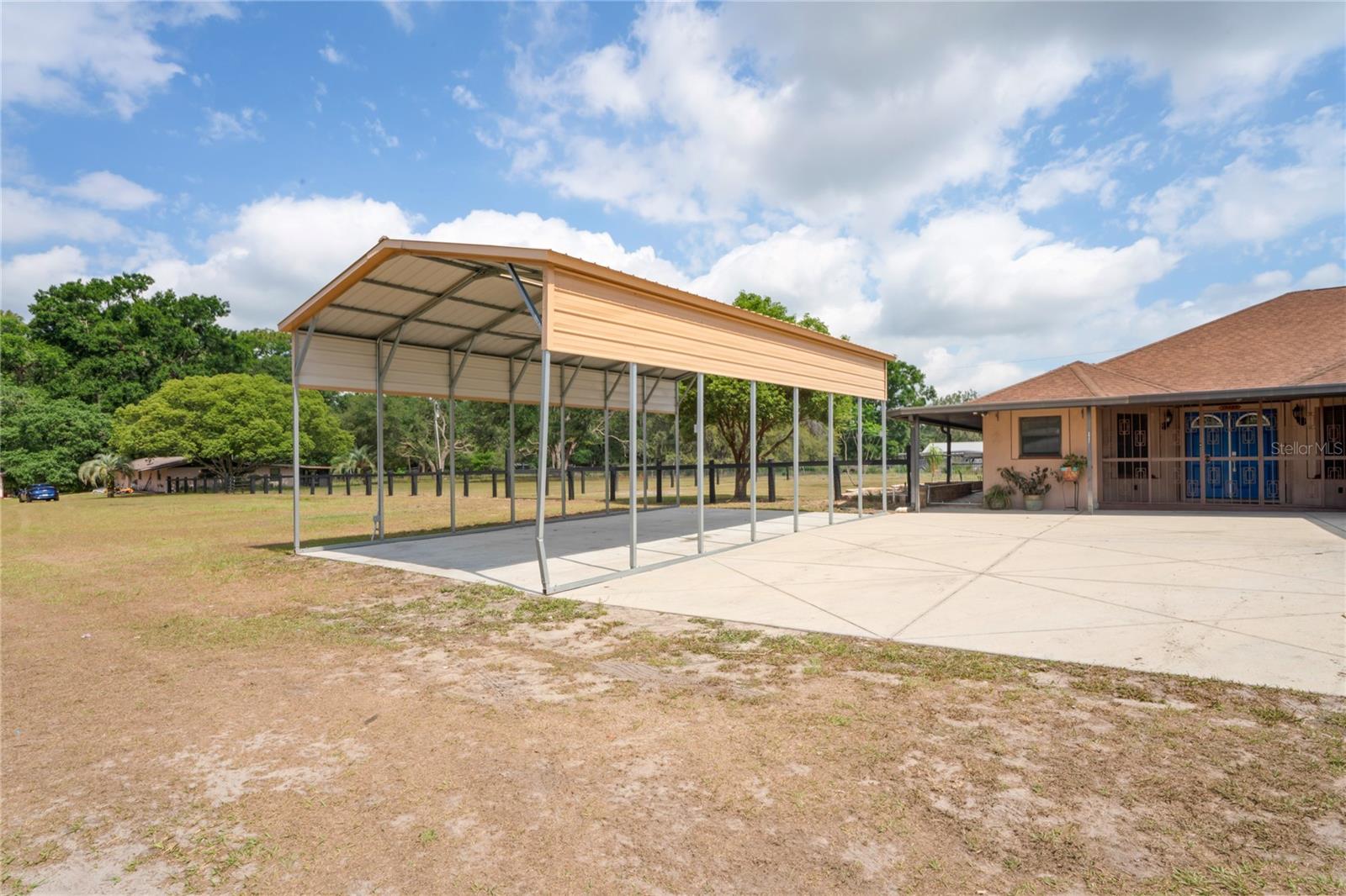 Image 37 of 62 For 39427 Comstock Lane