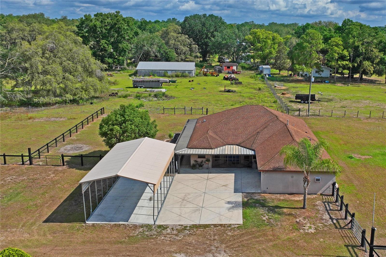 Image 42 of 62 For 39427 Comstock Lane