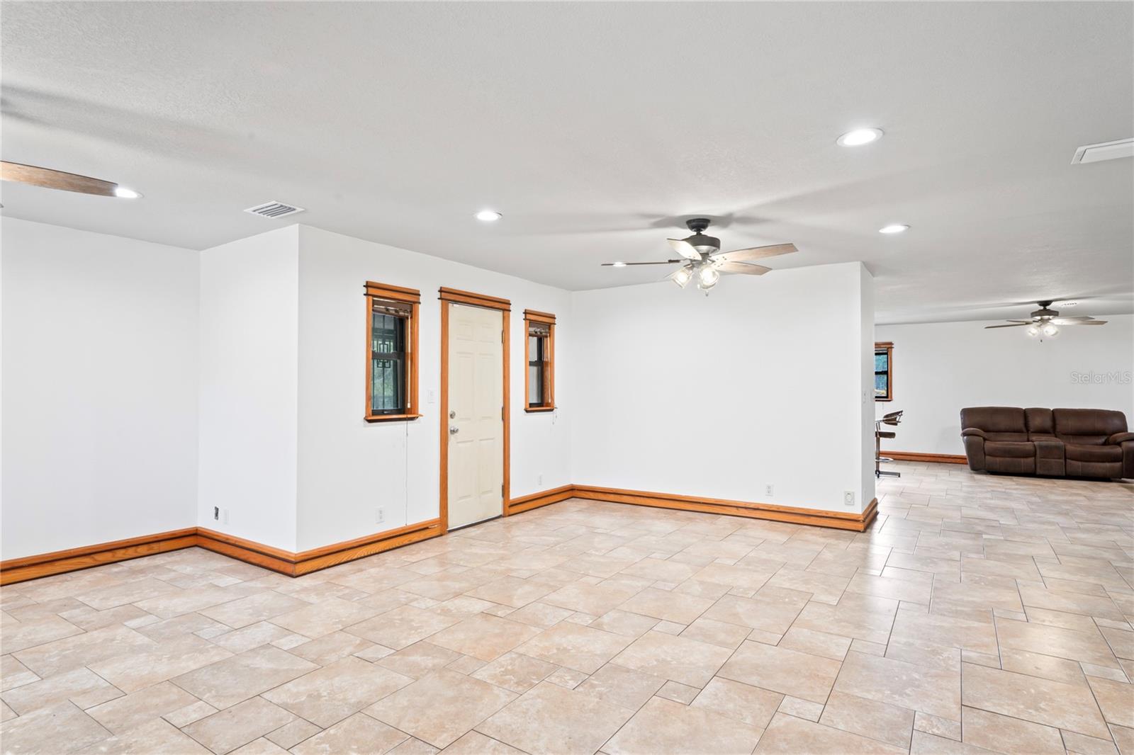 Image 5 of 62 For 39427 Comstock Lane