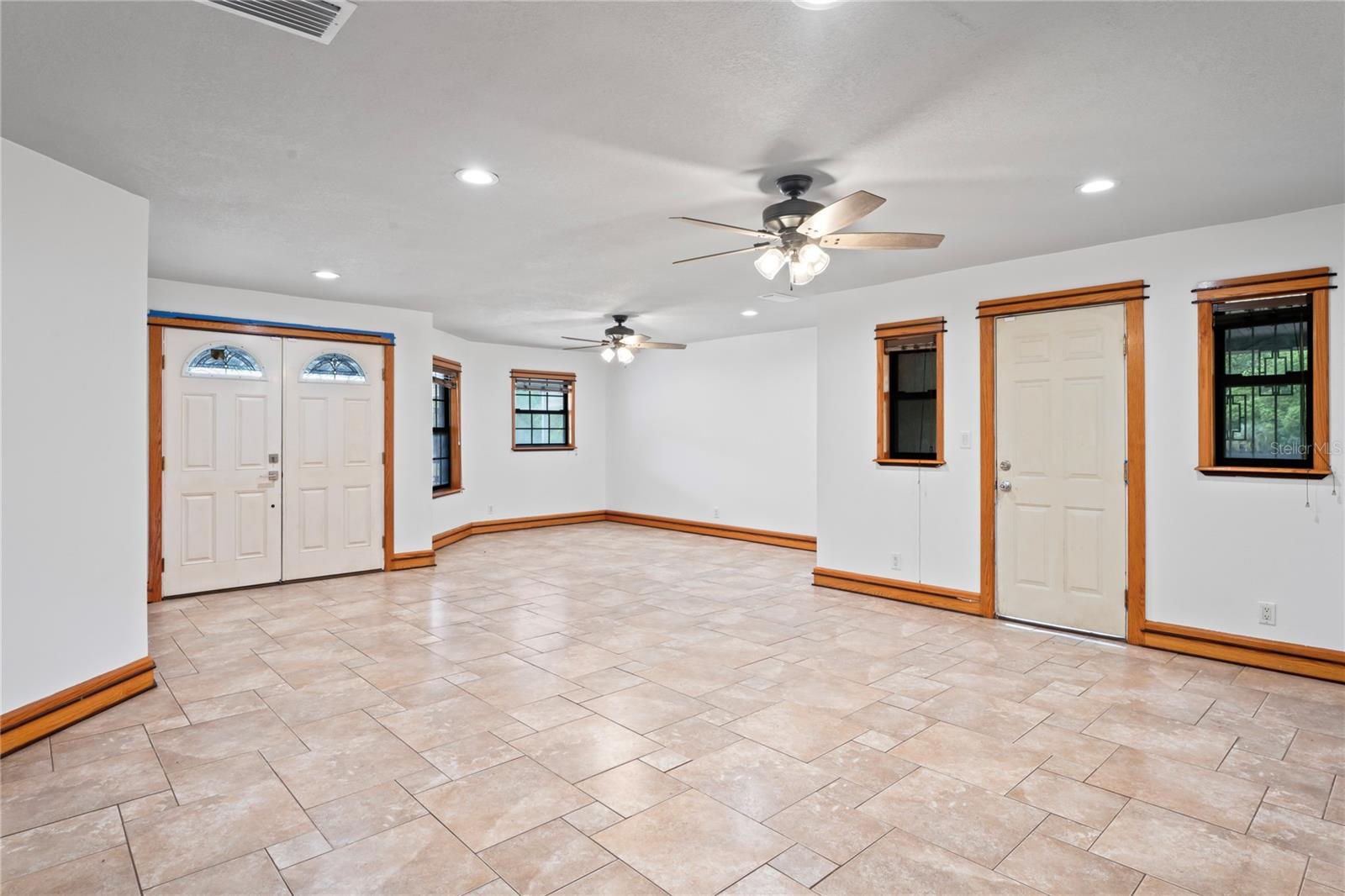 Image 7 of 62 For 39427 Comstock Lane
