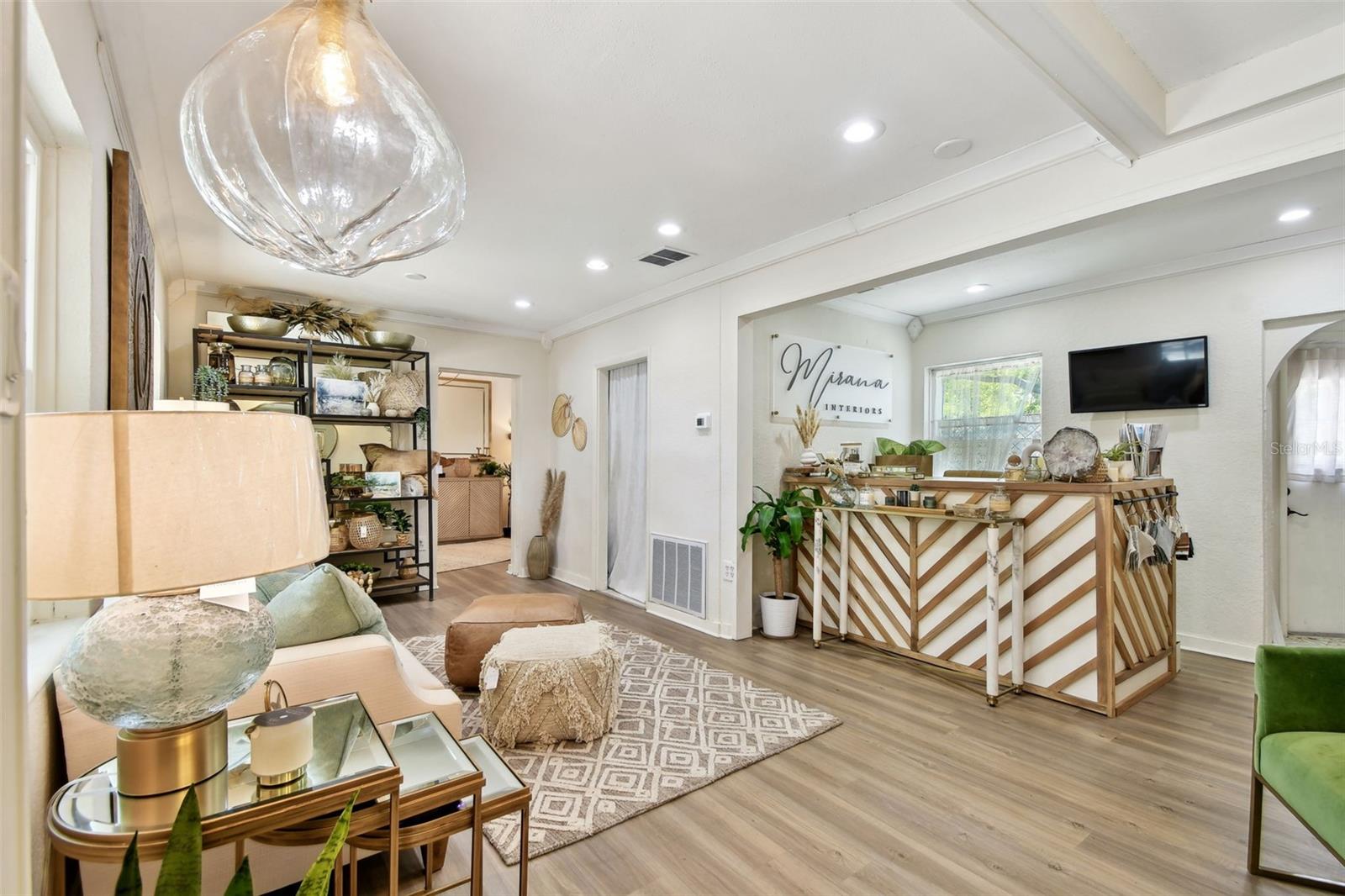 Image 3 of 79 For 246 2nd St N