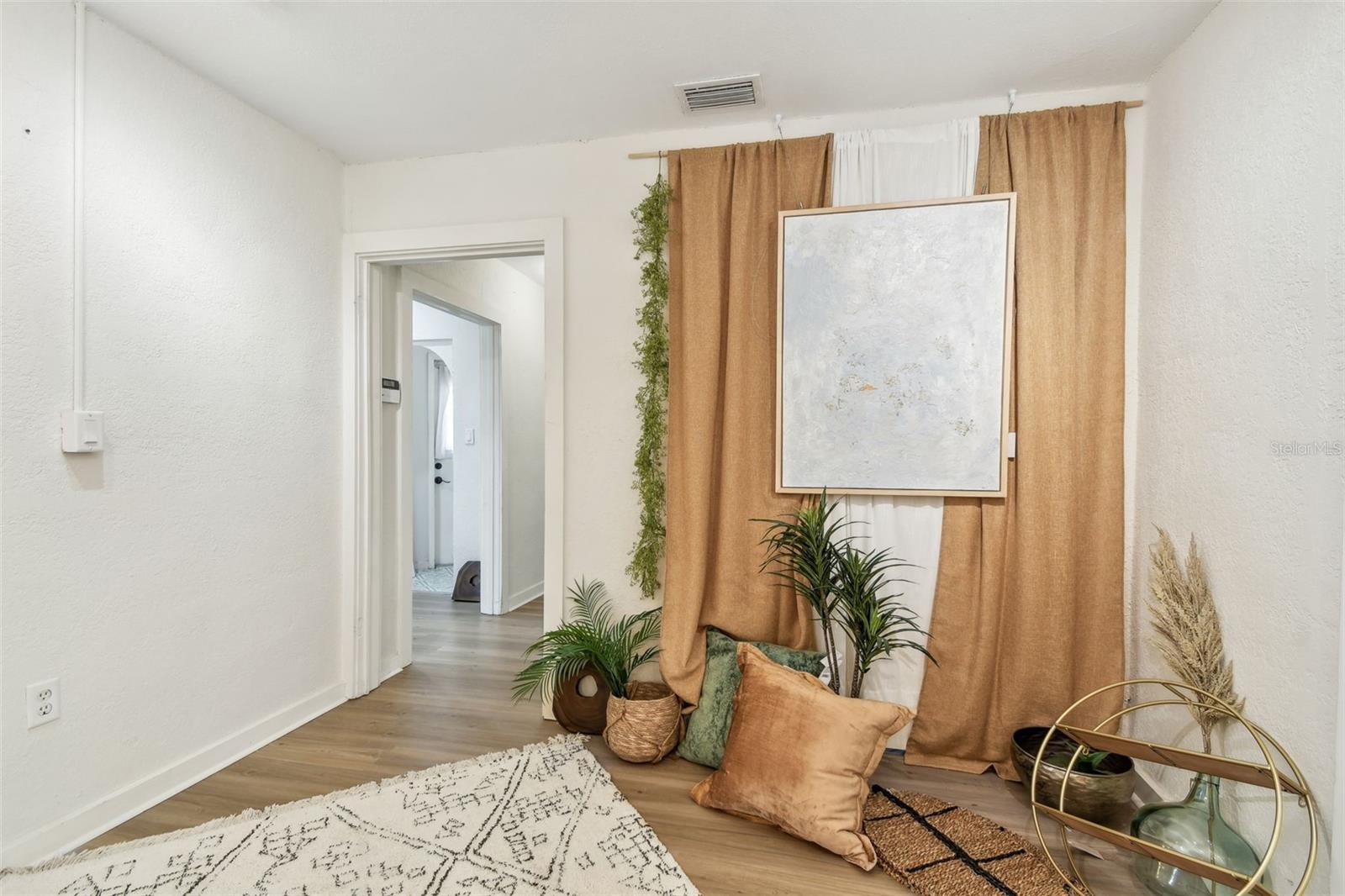 Image 41 of 79 For 246 2nd St N