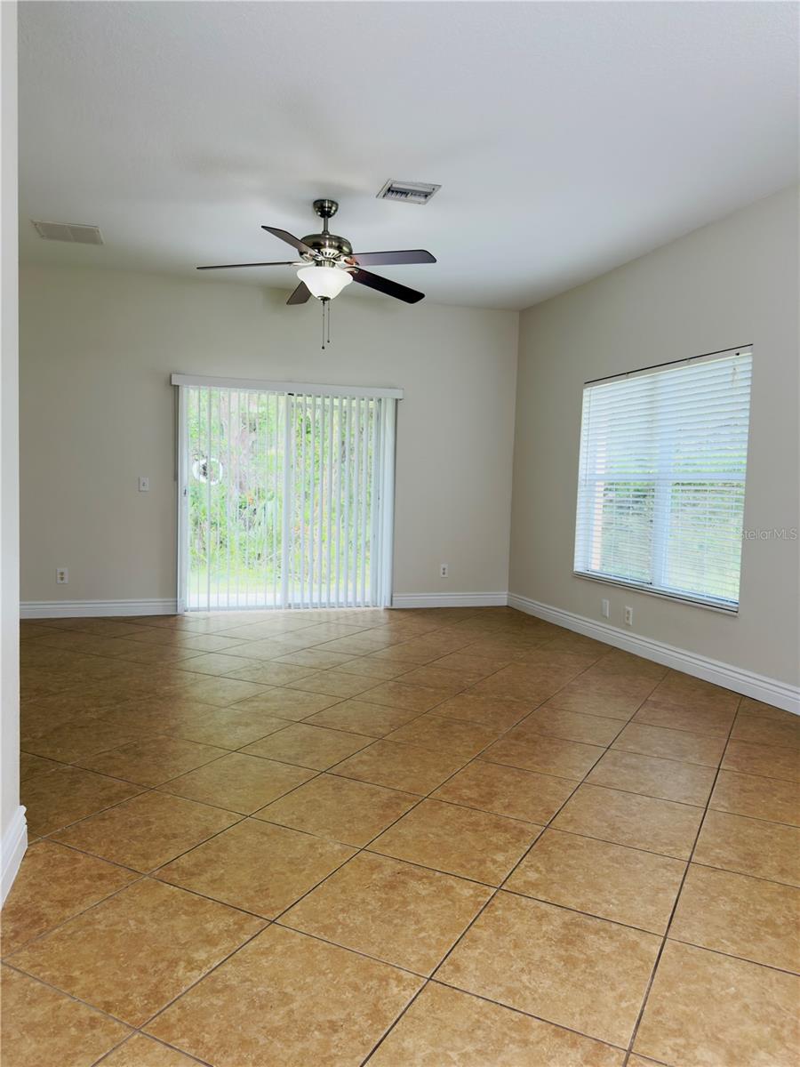 Image 14 of 35 For 20221 Vintage Oaks Place