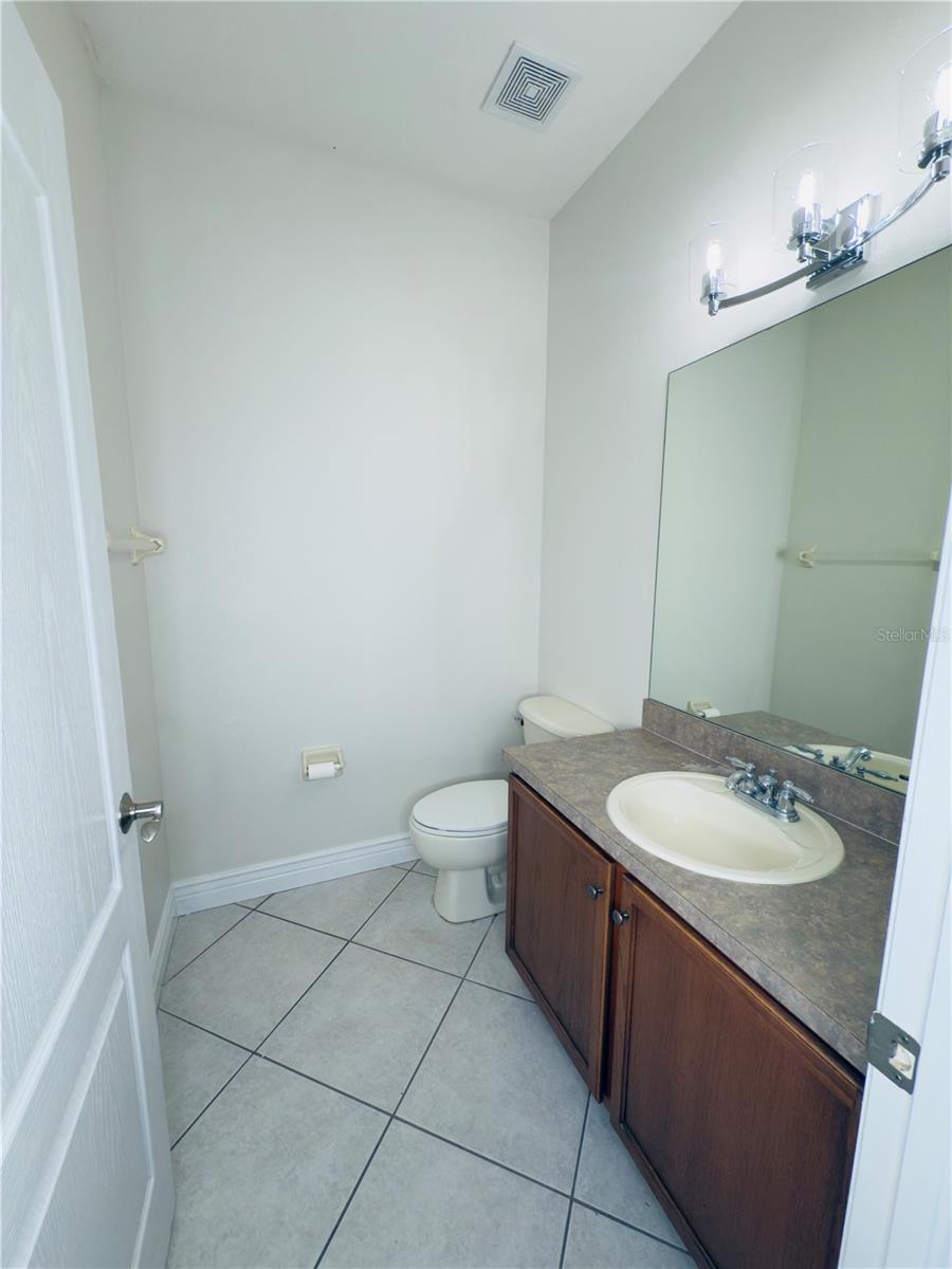 Image 15 of 35 For 20221 Vintage Oaks Place
