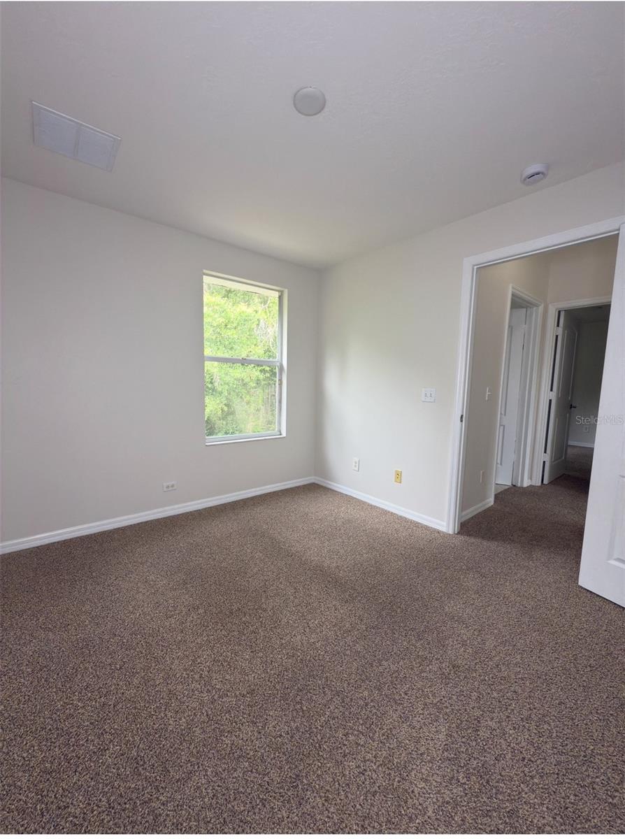 Image 25 of 35 For 20221 Vintage Oaks Place