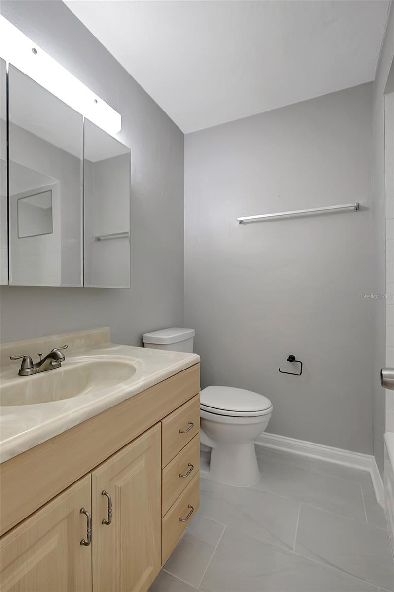 Image 26 of 38 For 6601 13th Street N