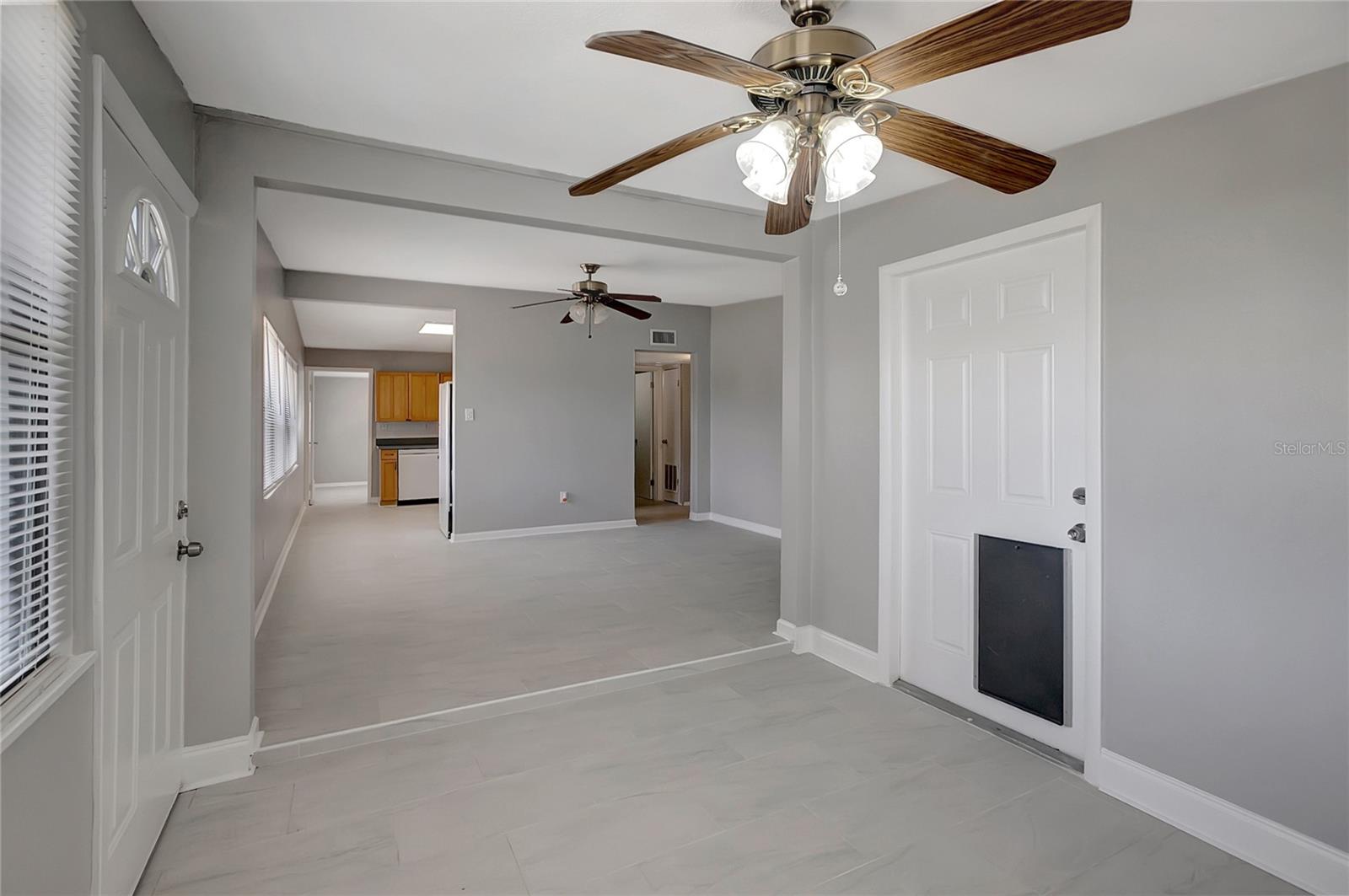 Image 7 of 38 For 6601 13th Street N