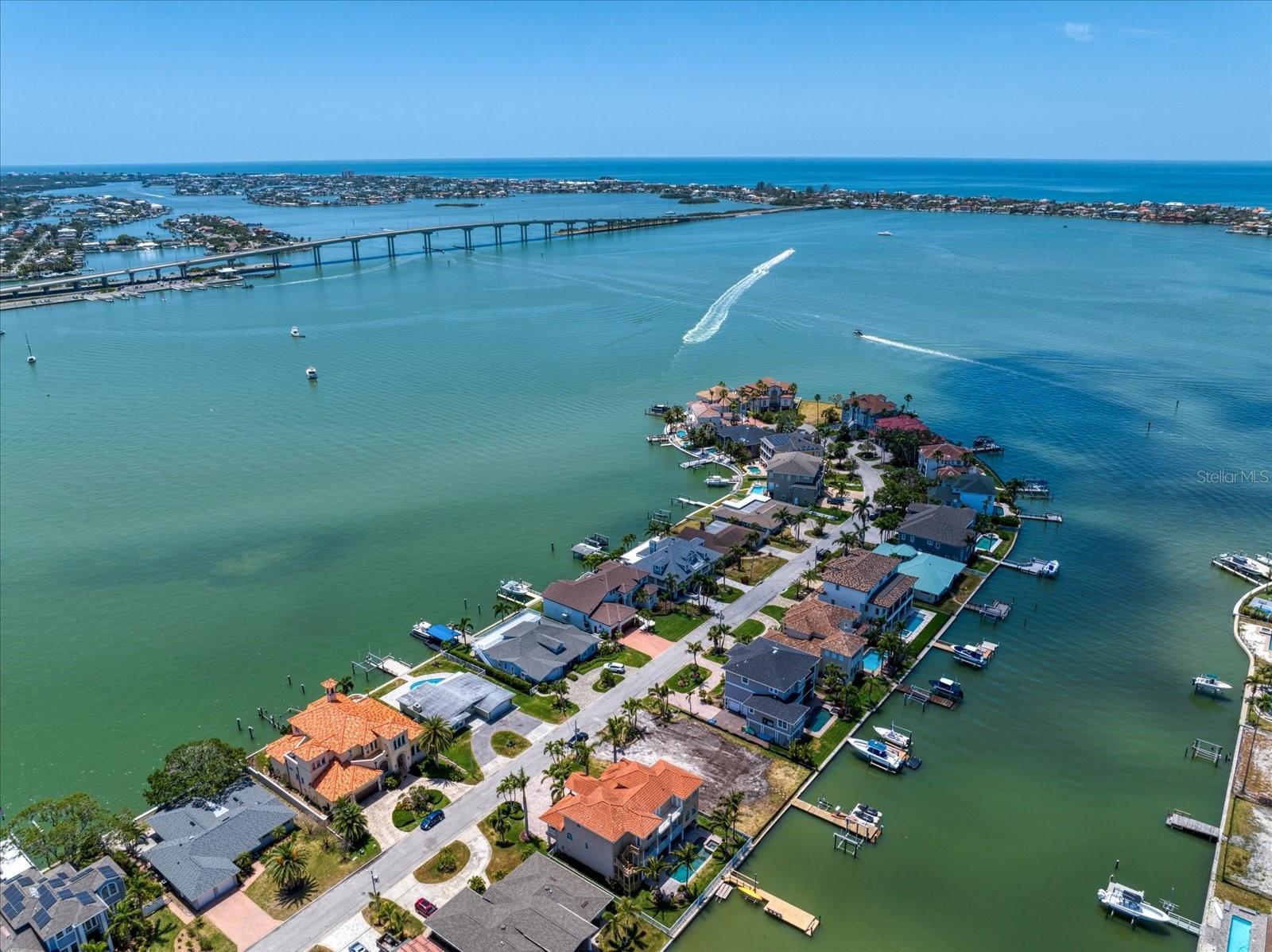 Details for 14 Sunset Bay Drive, BELLEAIR, FL 33756