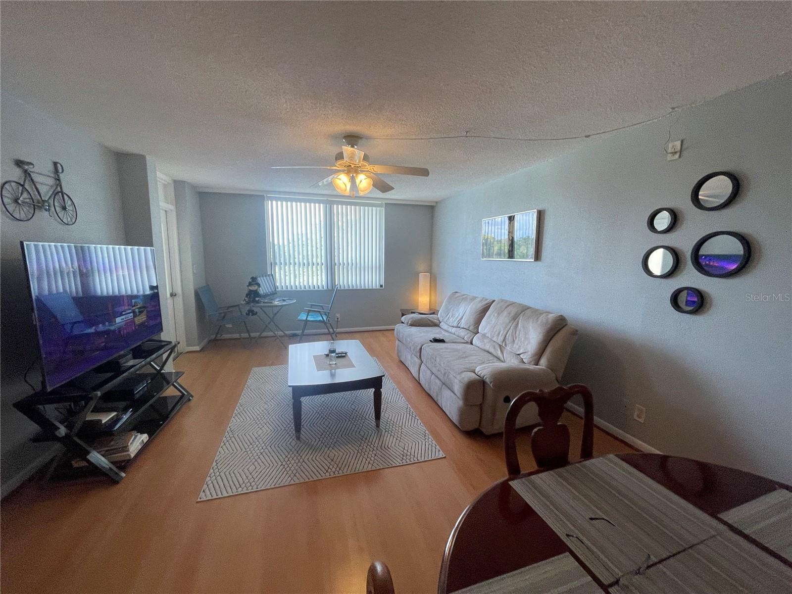 Image 11 of 32 For 2615 Cove Cay Drive 408