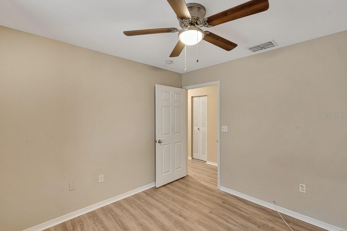 Image 20 of 35 For 9414 Lake Chase Island Way 9414