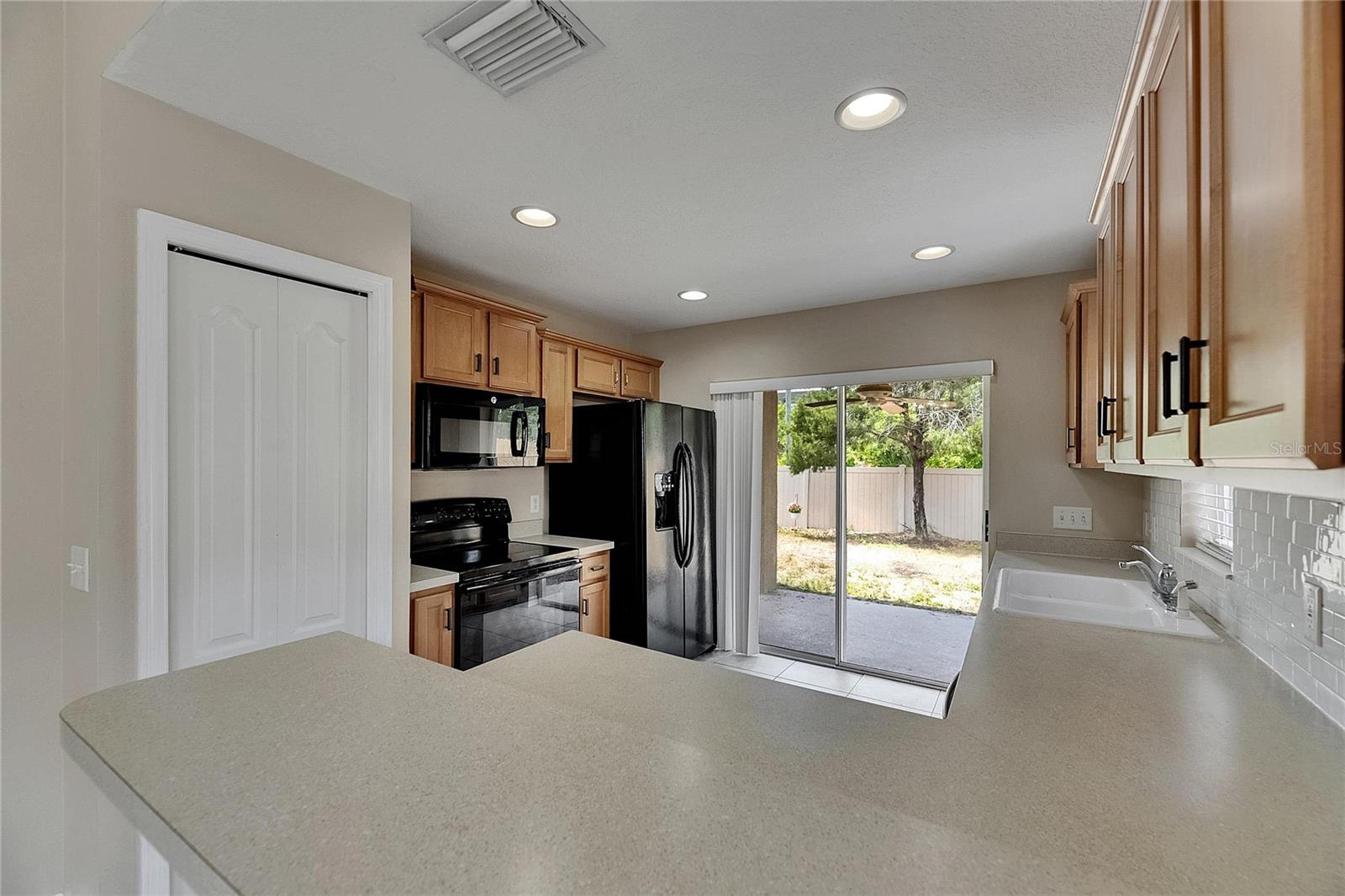 Image 11 of 27 For 925 Windton Oak Drive
