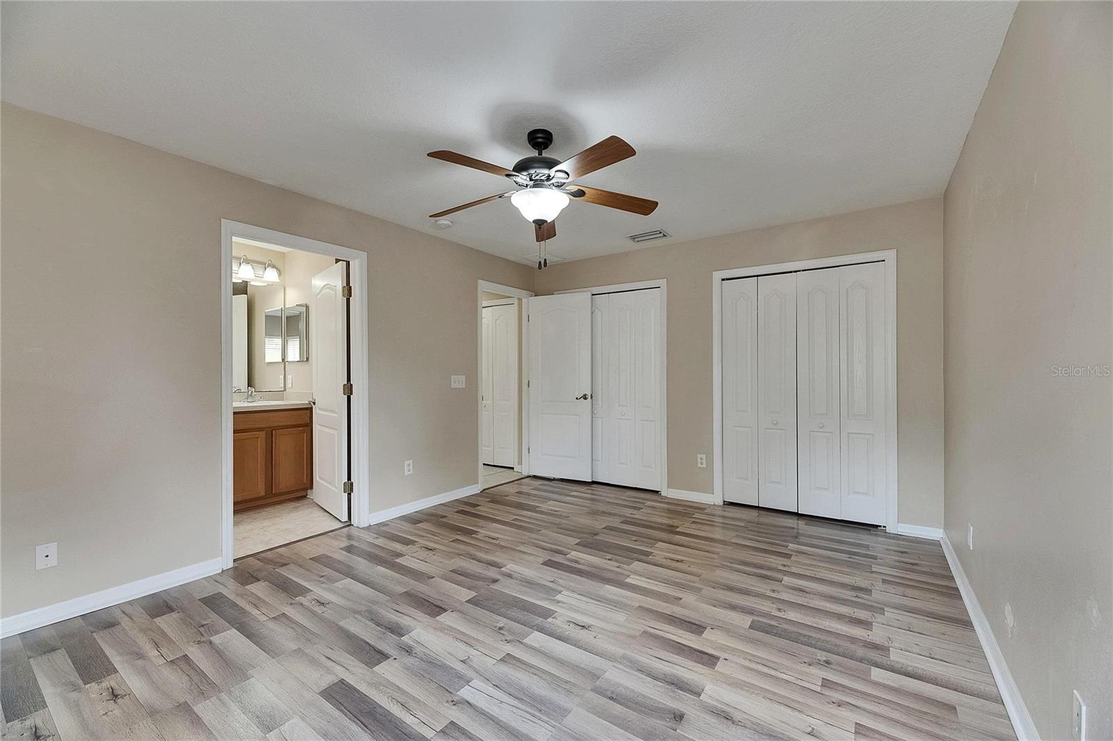 Image 15 of 27 For 925 Windton Oak Drive