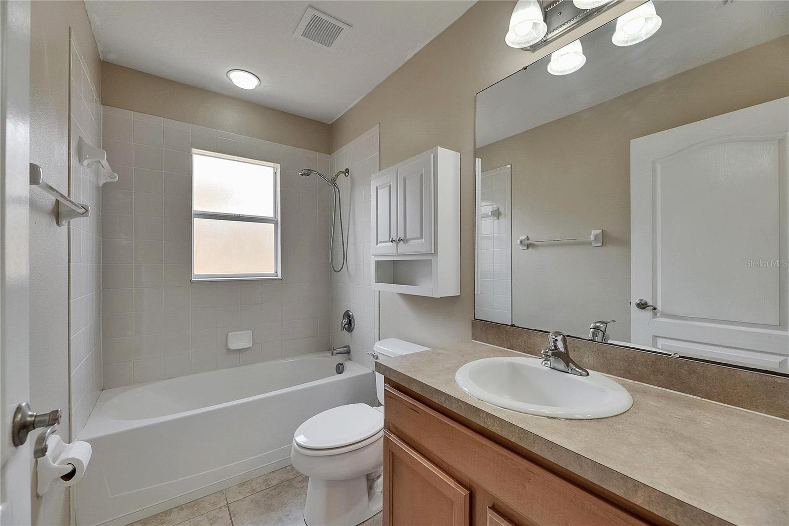Image 22 of 27 For 925 Windton Oak Drive