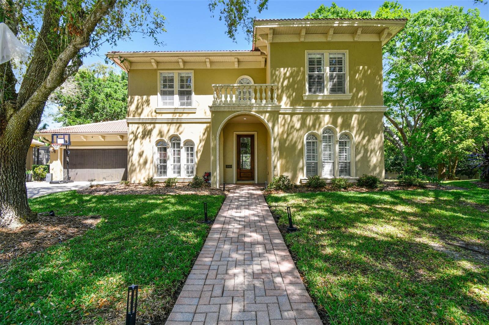 Details for 1940 Floresta View Drive, TAMPA, FL 33618