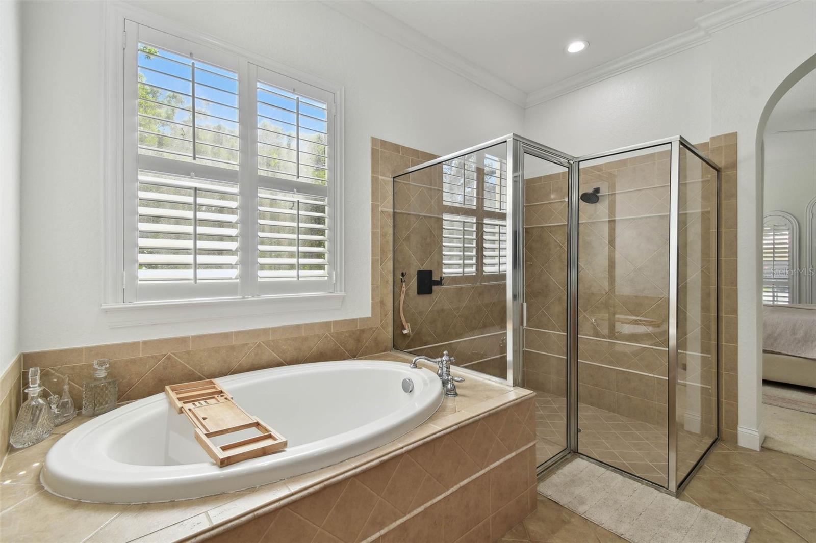 Image 35 of 71 For 1940 Floresta View Drive