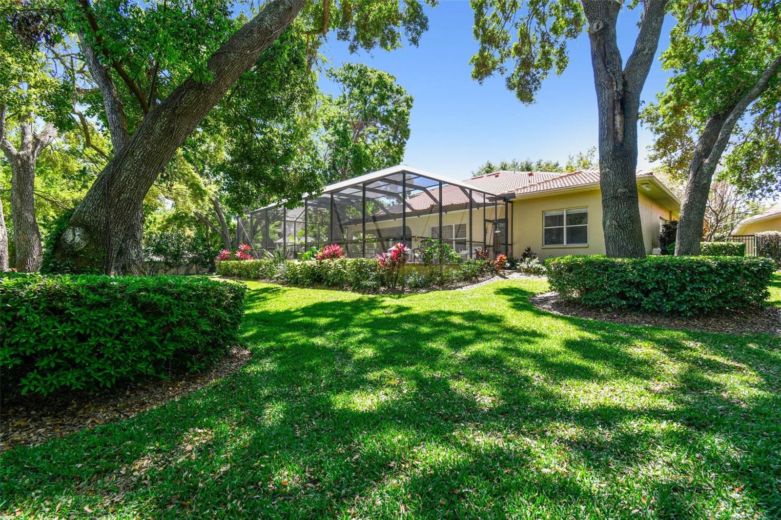 Image 62 of 71 For 1940 Floresta View Drive