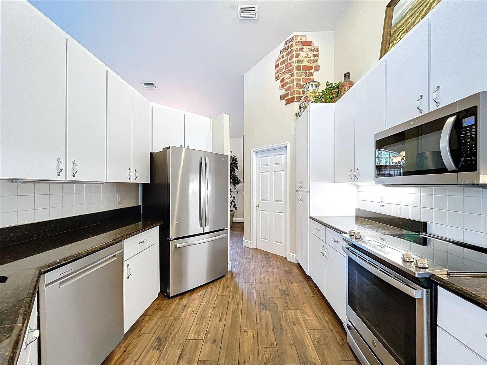 Image 34 of 97 For 5058 Westlake Boulevard