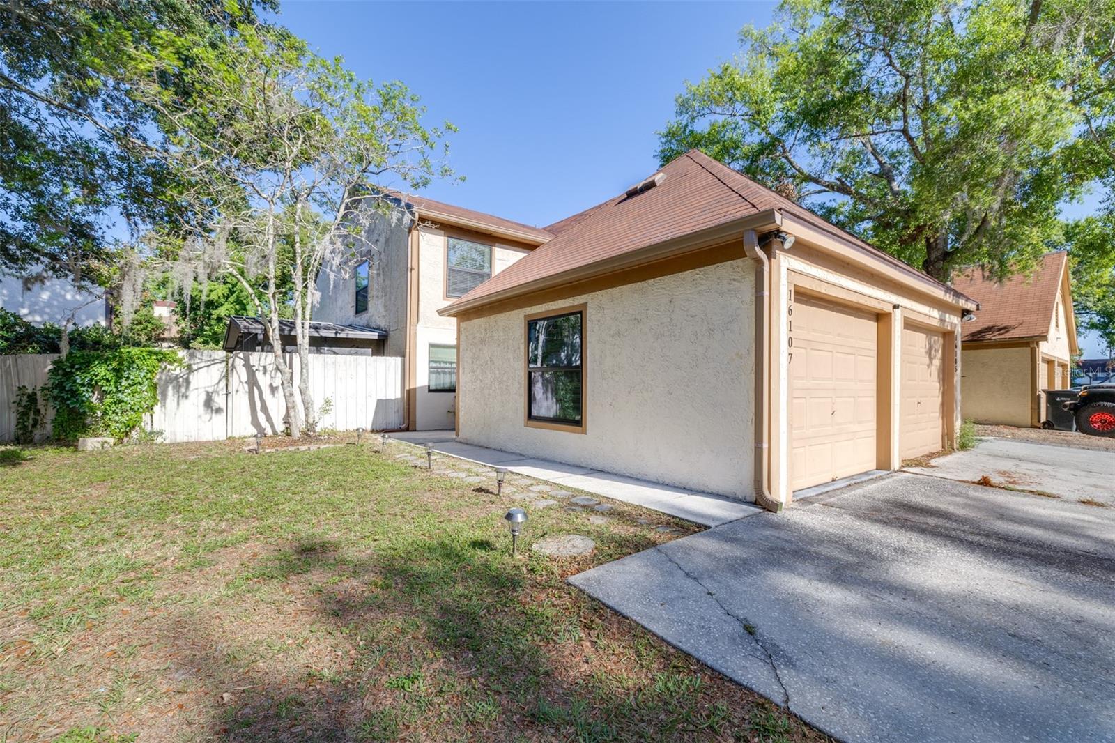 Image 3 of 49 For 16107 Dawnview Drive