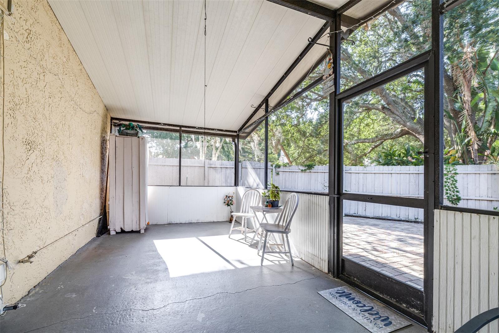 Image 32 of 49 For 16107 Dawnview Drive