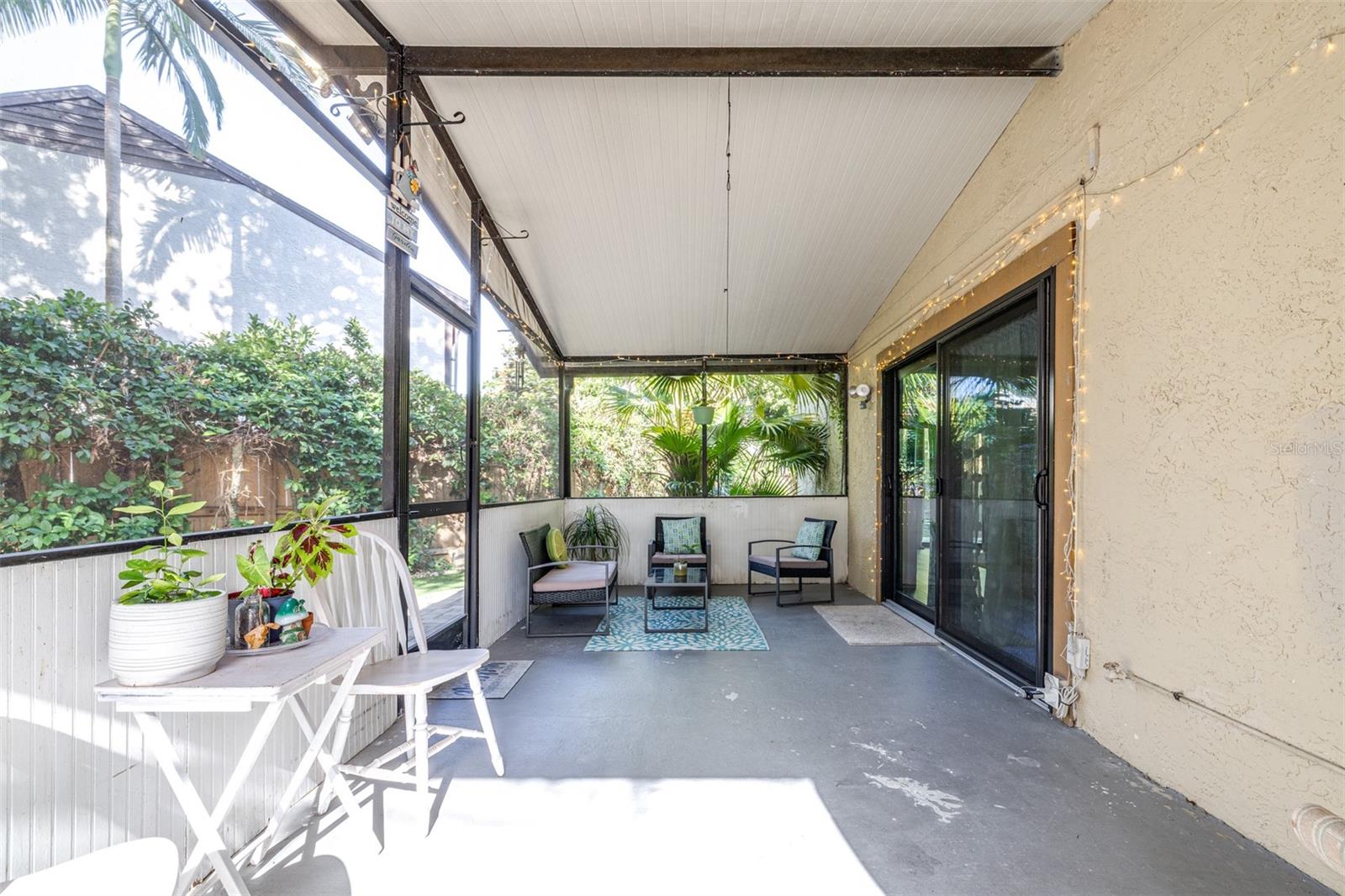 Image 33 of 49 For 16107 Dawnview Drive