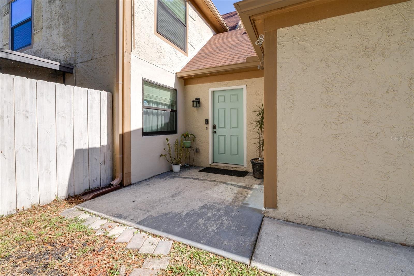 Image 4 of 49 For 16107 Dawnview Drive