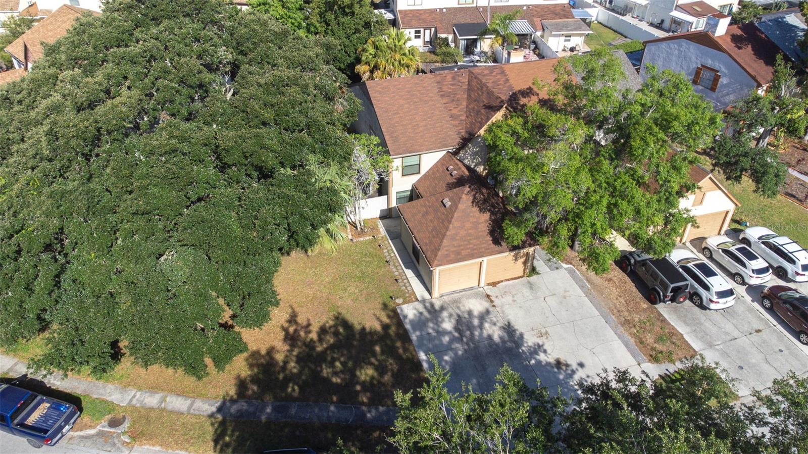 Image 43 of 49 For 16107 Dawnview Drive