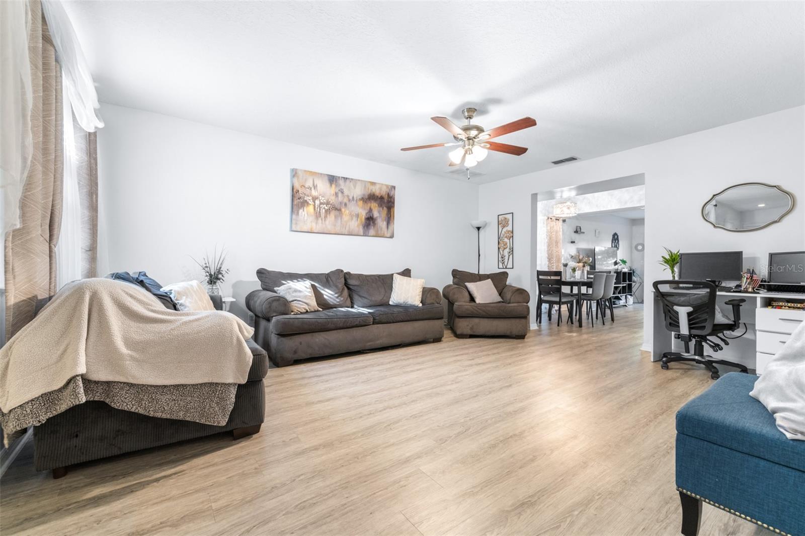 Image 9 of 49 For 16107 Dawnview Drive