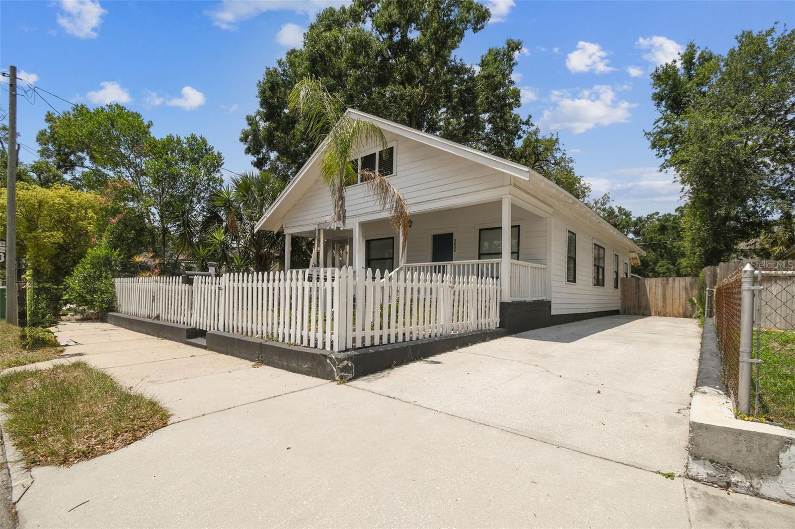Image 4 of 34 For 3806 Tampa Street